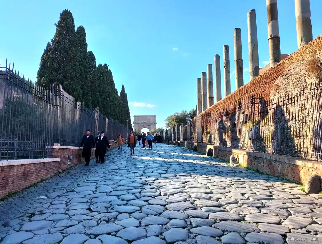 Sistine Chapel visit included in the Colosseum Vatican combo tour