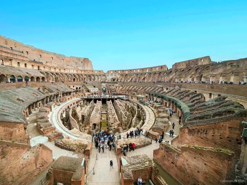 Colosseum VIP arenagolv-tur i liten grupp med morgonkaffe